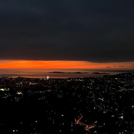 Superbe Appartement 2 Chambres Avec Vue Sur La Mer Et La Montagne Marseille Bagian luar foto