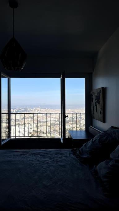 Superbe Appartement 2 Chambres Avec Vue Sur La Mer Et La Montagne Marseille Bagian luar foto