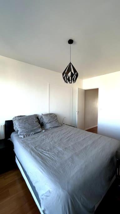 Superbe Appartement 2 Chambres Avec Vue Sur La Mer Et La Montagne Marseille Bagian luar foto