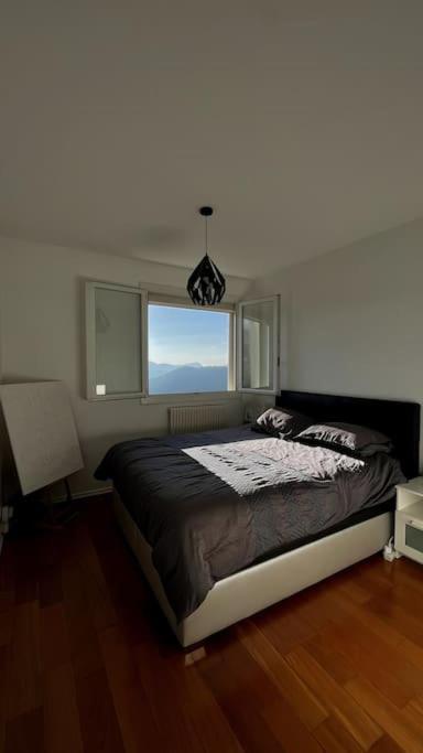Superbe Appartement 2 Chambres Avec Vue Sur La Mer Et La Montagne Marseille Bagian luar foto